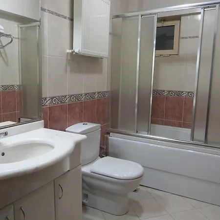 Hotell Ozilhan 2*