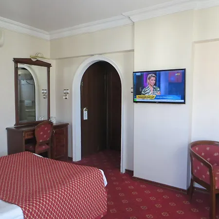 Ozilhan Hotell