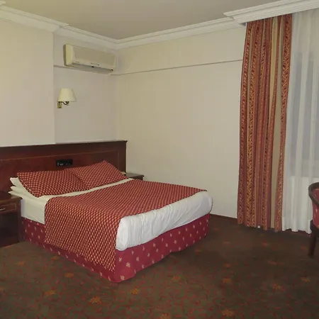 Hotell Ozilhan 2*