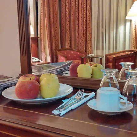 奥兹尔汉酒店 2*