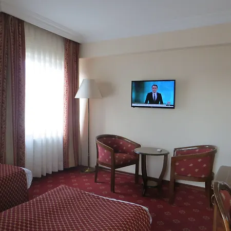 Ξενοδοχείο Ozilhan 2*