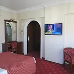 奥兹尔汉酒店 酒店